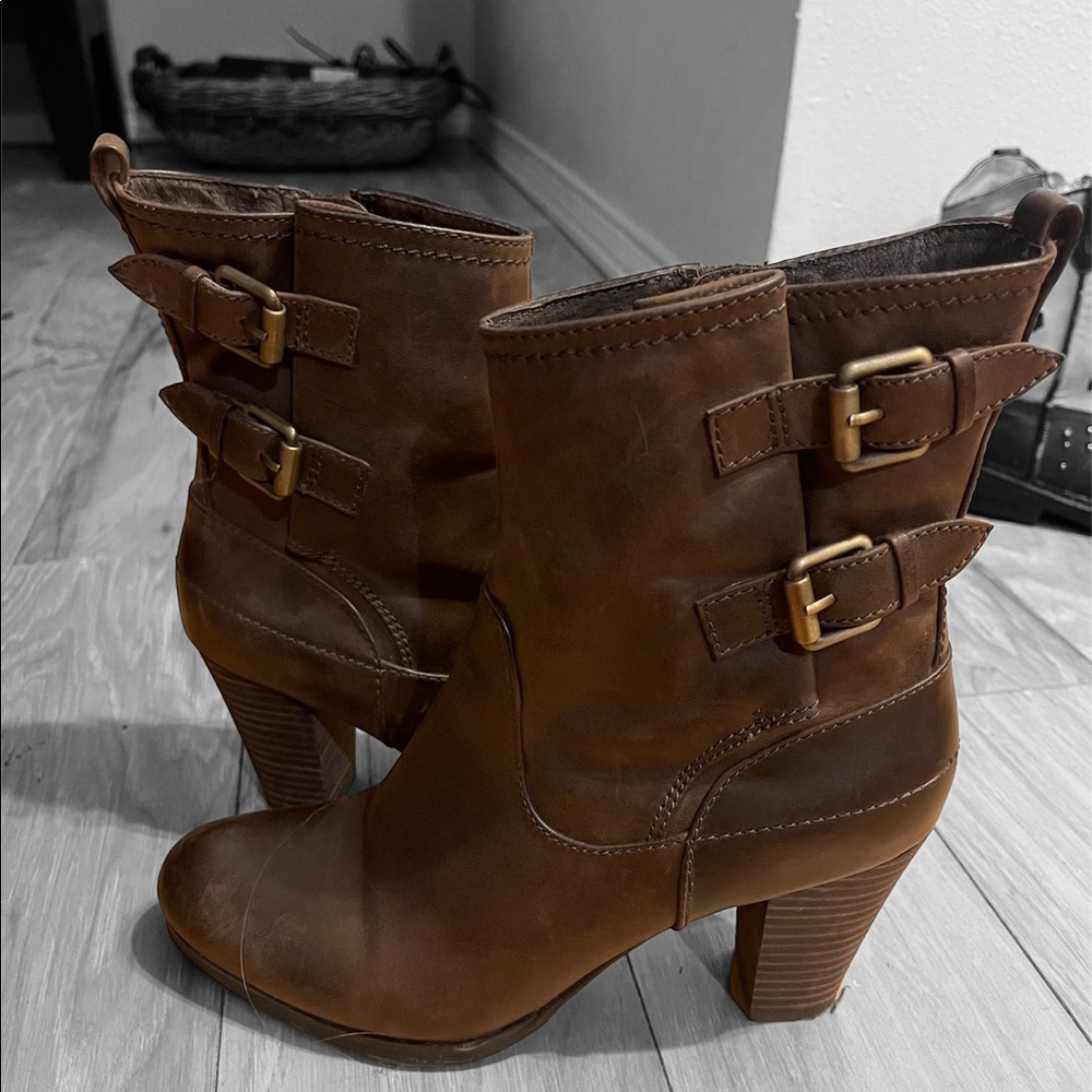 Biala brown boots